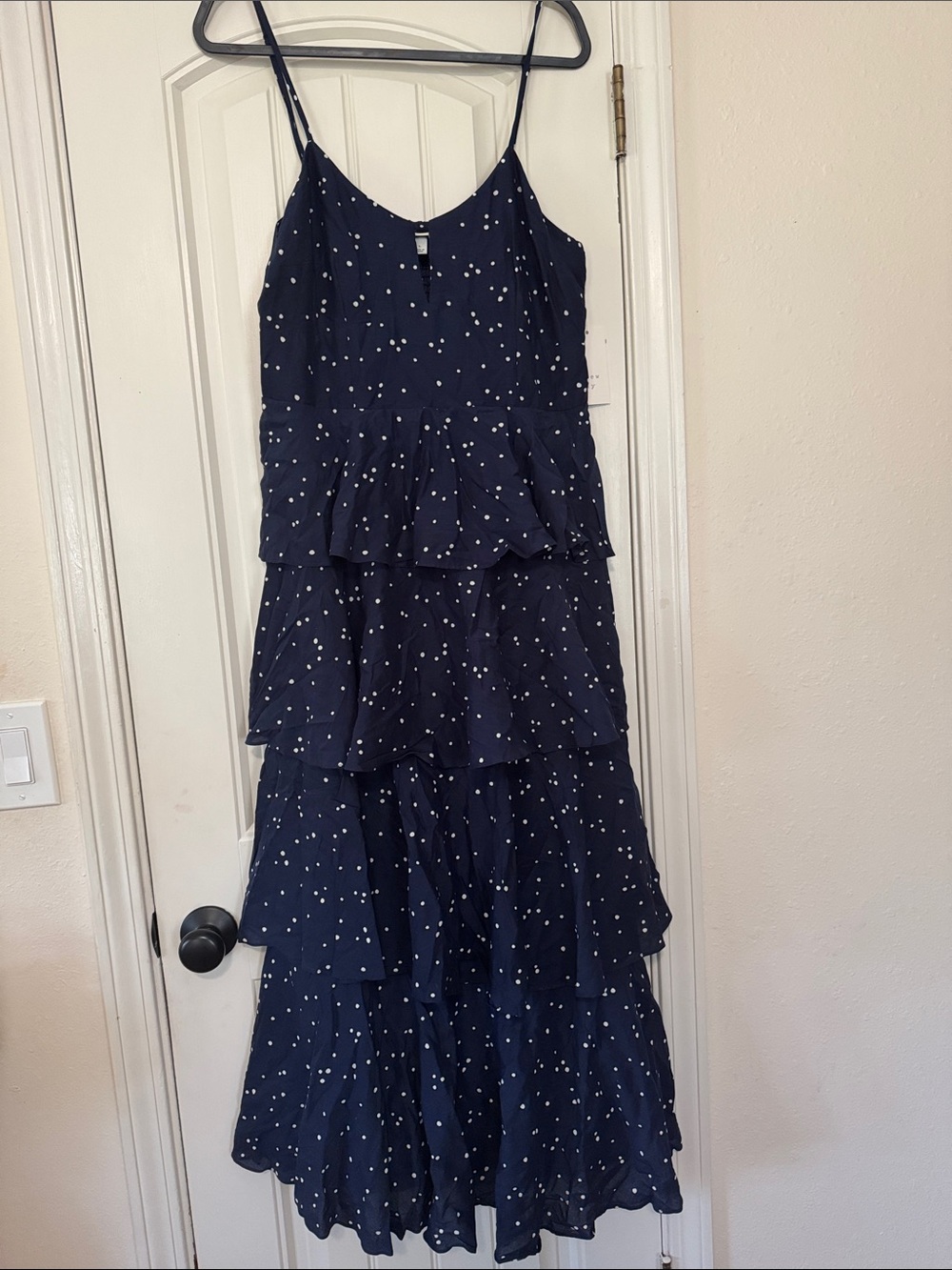 Girls Navy Blue Tiered Spaghetti-Strap Dress with White Dot Print azul marino